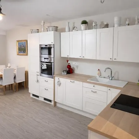 Záhradište - Free Parking Dóval