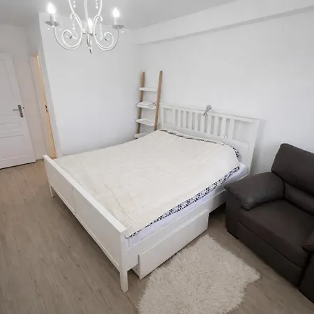 Záhradište - Free Parking Apartman Dóval